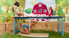 ”Chubby ebony milkmaid screwed by t-girls”