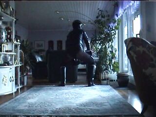 Roxina2000HornyLatexAlone240500XL.WMV