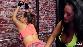 Pumping Iron &amp_ Pussy! It&#039_s Maxine &amp_ Nyssa Nevers Working Out!