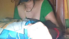 Fourteen cm from behind the fair fair sister-in-law