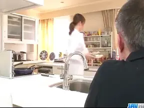 Cock-Sucking Araki Hitomi Loves Pleasing Big Dicks Thoroughly