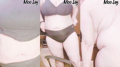 Risky Stripping Naked in a public Internet Cafe Booth