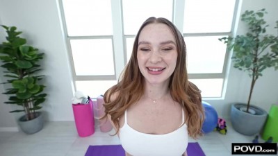 Horny Boxer Babe Works Trainer's Dick in the Ring