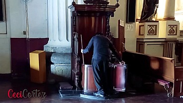 Sor Raymunda - Religiosa confieza sus sueños humedos y cae en pecado con sacerdote