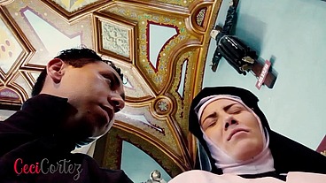 Sor Raymunda - Religiosa confieza sus sueños humedos y cae en pecado con sacerdote