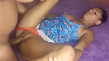 Minha enteada, bocetinha sempre apertada.