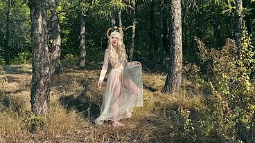 naked nymph