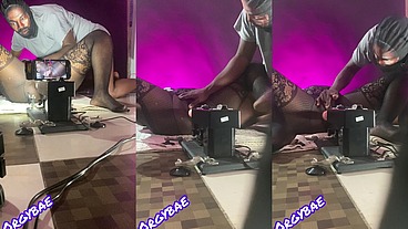 cockold dude chose machine fuck over his cock