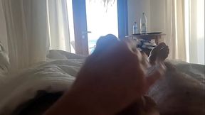 Voici la vid&eacute_o du mercredi, qui aimerait que je le branle comme &ccedil_a, avec cette...