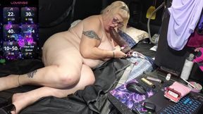 Video for the fans of castrated_julie.