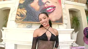 Alexis Puts Her Throat To The Test - Alexis Tae