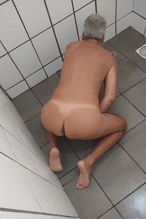 Ladysilva Showing off Her Hot Tanned Ass with a Mark in the Neighbor's Bathroom