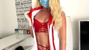 video cadeau 6min, je branle et suce un mec en tenue d infirmiere avec masque ...