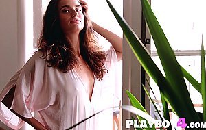 Small tits model Olia Adams posed in hot lingerie and exposed her nice body