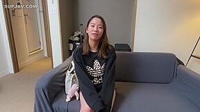 A Petite 19-year-old Married Woman Who Looks Like Aoyama Yuu And Loves Blowjobs. Cell A Masochistic Perverted Woman Who Teases The Back Of Her Throat With A Blowjob And Then Sucks It Again With Tears In Her Eyes