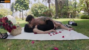POV Big Ass Amateur Petite Latina Babe 18-25 Brunette Exclusive Cumshot Alexa Chains - Public Affair