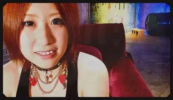 Ruri Haruka fucks twat with middle finger