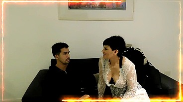 ESPOSA en MATRIMONIO POLIAMOR, EL MARIDO LE TRAE UN AMANTE PARTE 1