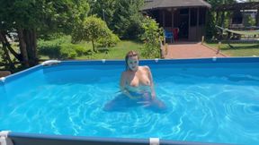 Dildo Fuck and Dildo Blowjob While Holding My Breath Underwater in Pool