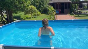 Dildo Fuck and Dildo Blowjob While Holding My Breath Underwater in Pool