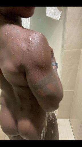 A Lil Shower Play