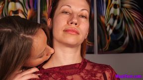 Feel My Sexy Neck - Kissing - HD MP4