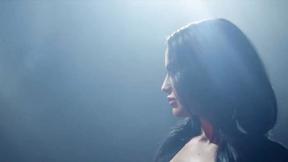 ”The Queen wants Ass Fucking on her Throne - ASAP!”