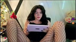 bitch cums like a slut