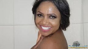 Look at the black woman in my shower