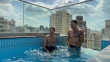 perdeu a aposta pro Brunão teve que mamar e dar o cu