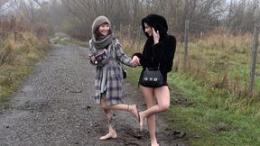 Autumn barefoot strolls with Kicia and Lotta