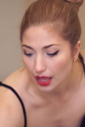 Stephanie Bonham Carter - Downblouse Distraction - JOI