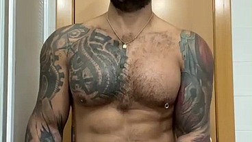 Bear latino naked and horny telling you how I would fuck you