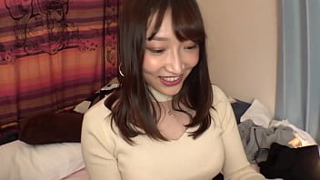黒髪清楚な日本の女子大生と酔っ払いセックス 2