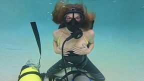 Underwater Scuba Masterbation and Goggle Swap with Nathalia
