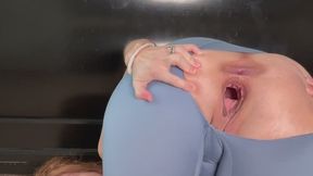 My big pussy and asshole ripped through my leggings!