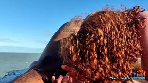 fui na praia com uma amiga e achamos um punheteiro tarado marcio baiano official - lorrany exotica