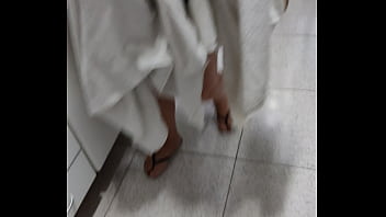 Esposa adora ficar pelada em casa