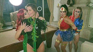 SuperSluts: a cosplay lesbian orgy story