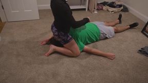 Under Goddess Vicky's Thighs and Ass
