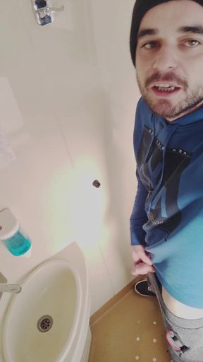 Masturbate in Train Toilets