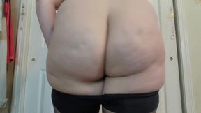 Black Pantyhose :: Ass Wiggle