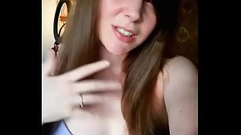 Gamergirlroxy - Four words
