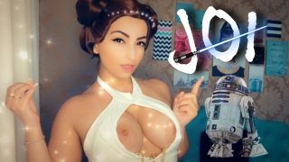 Prinzessin Leia Cosplayerin gibt JOI, während sie ihre Dildos lutscht