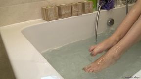 Bath Foot Play