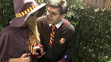 Harry Pornter In A Orgy Scene with Some Hot Babes