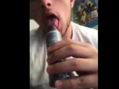 Straight lad wanting to suck cock
