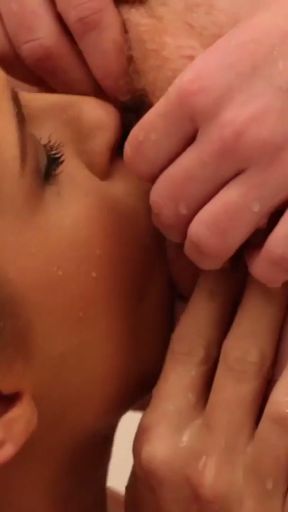 2 tenn girls fuck in the shower   Clip 1