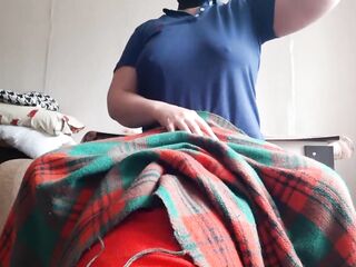 My shy girlfriend gives me carpet munch underneath the sheets