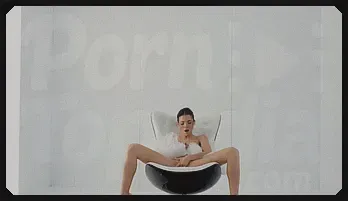 Sapphira's Sensual Solo Performance